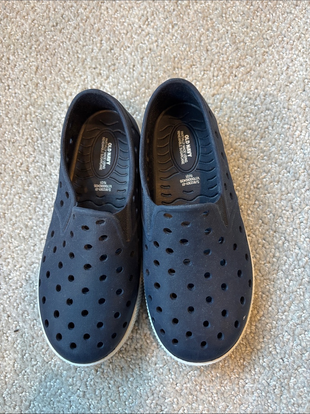 Old Navy Boys Navy Slip-On Perforated Water Shoes